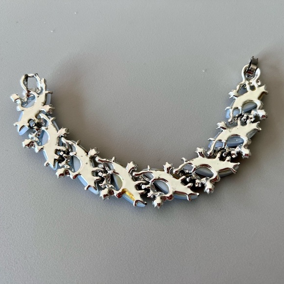Vintage Thermoset Bracelet Moon Glow Light Blue White Enamel Floral Silver Tone - Picture 7 of 9